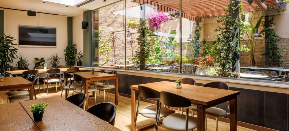 image of the cafeteria and the green terrace