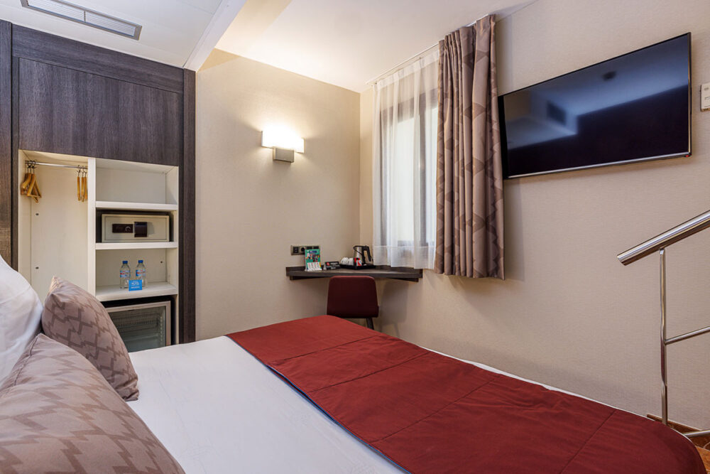 image of small ground floor room