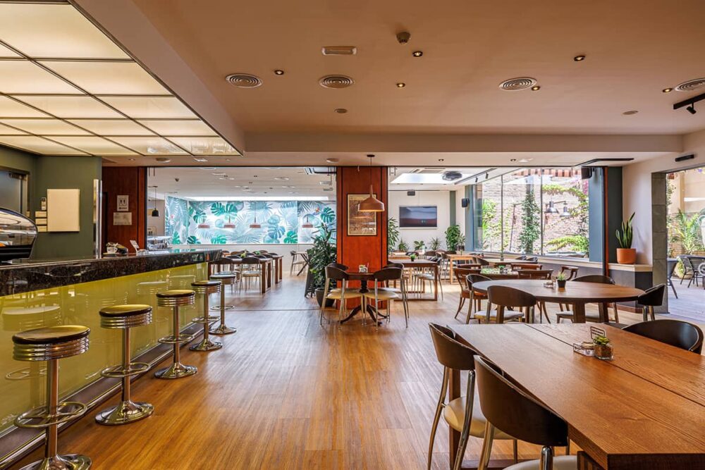 image of the cafeteria