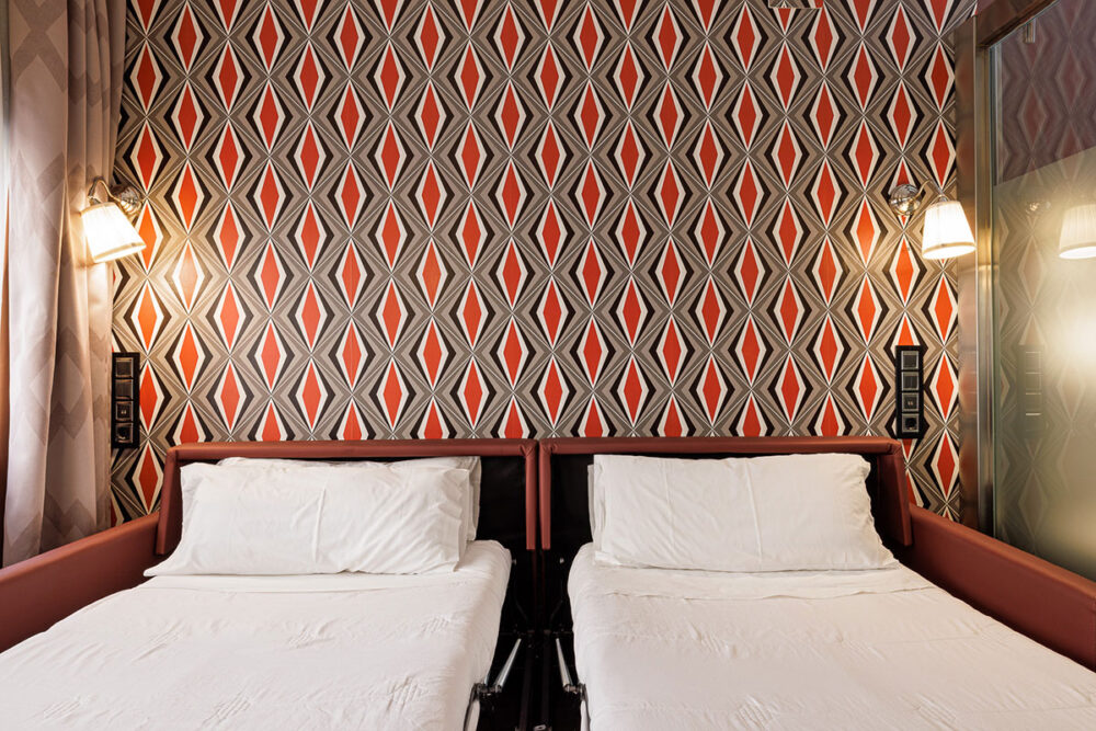 image of deluxe family room