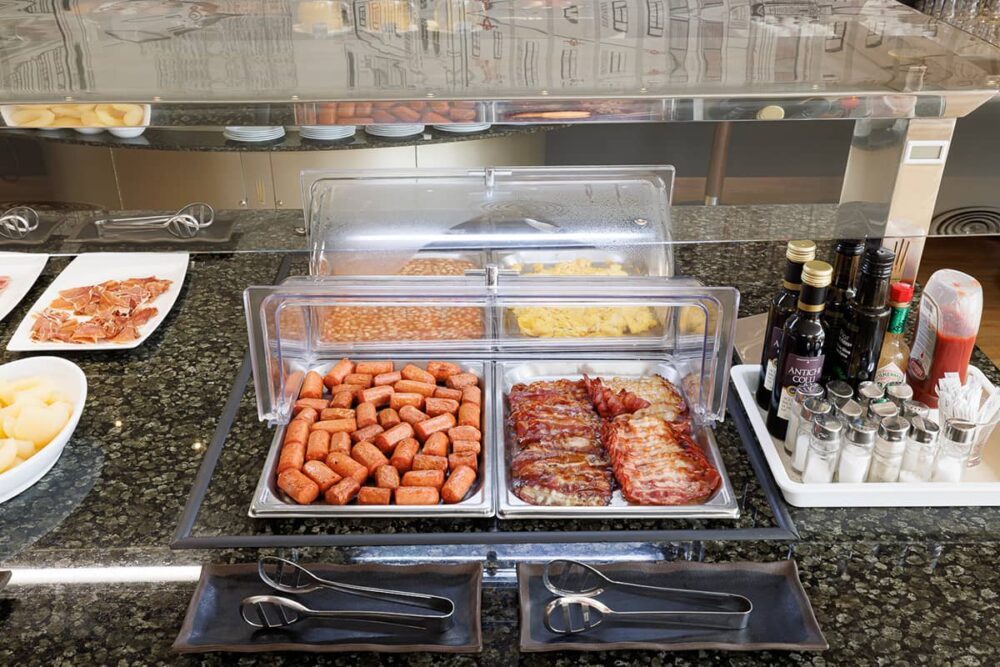 image of breakfast buffet