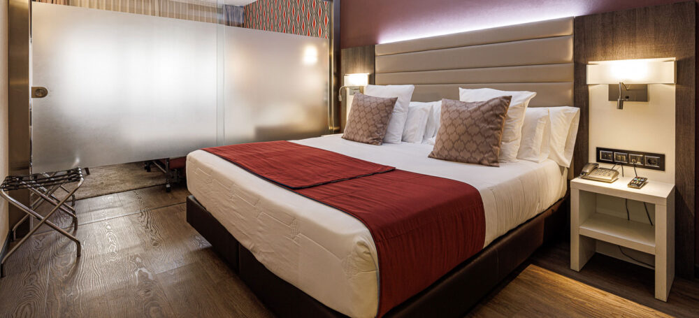 image of deluxe family room