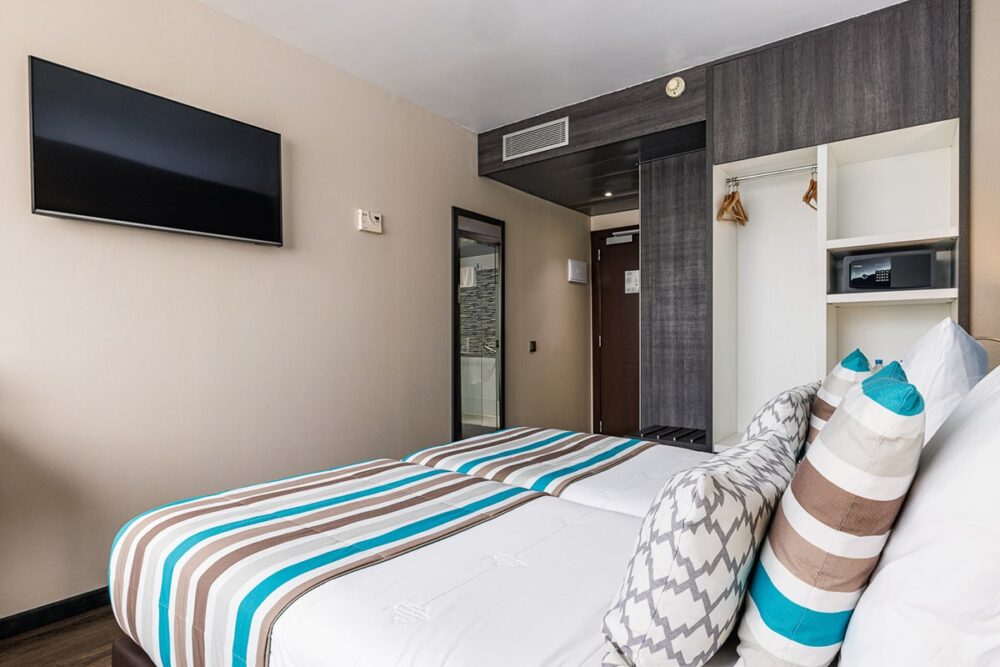 image of superior twin room