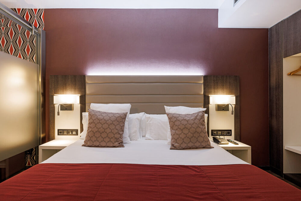 image of deluxe family room